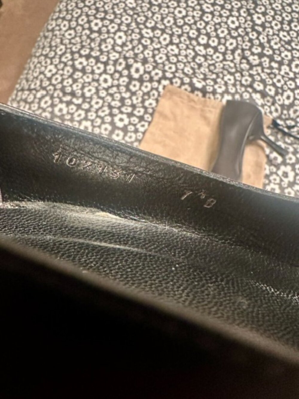Black Gucci Pumps - Picture 5 of 6
